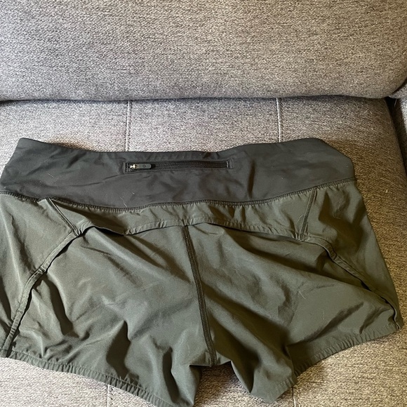 Lululemon Speed up Short size 10 2.5 inch Olive green - Picture 2 of 2
